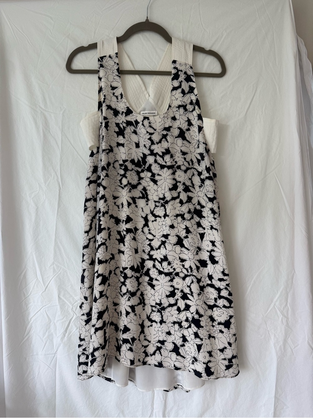 Club MonacoSleeveless Black & White Floral A-Line Dress